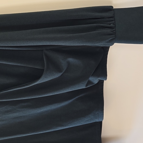 Adrianna Papell Green Faux Wrap Long Sleeve Blouse V-Neck Top Size S - Picture 10 of 14